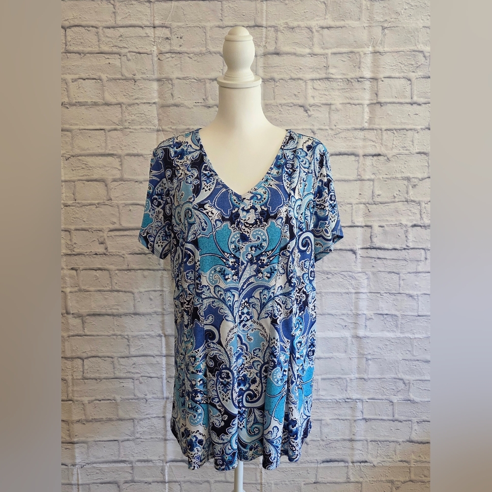 Sami & Jo Blue Graphic Flutter Sleeve Blouse